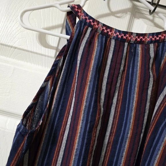 Savanna Jane Circle Neck Striped Linen/Cotton Tank w/ Floral Embroidered Front. - Picture 6 of 10